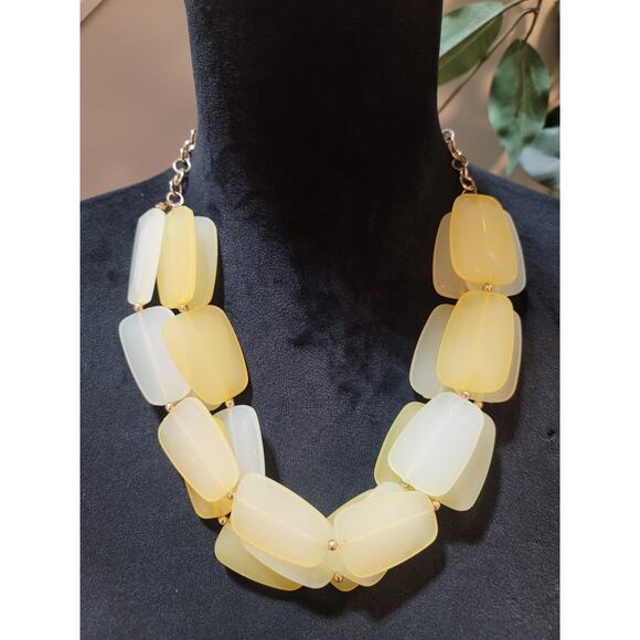 Women's Yellow Beaded Statement Necklace With Lobster Clasp By The Limited - Picture 2 of 7